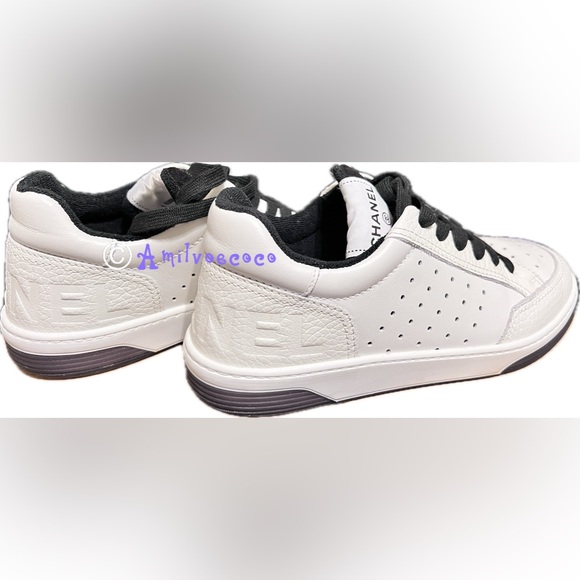 Authentic Chanel classic black and white sneakers - Picture 7 of 7